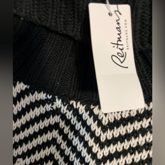 Reitmans Striped Long Sleeve Turtleneck Knitted Sweater - Picture 5 of 7